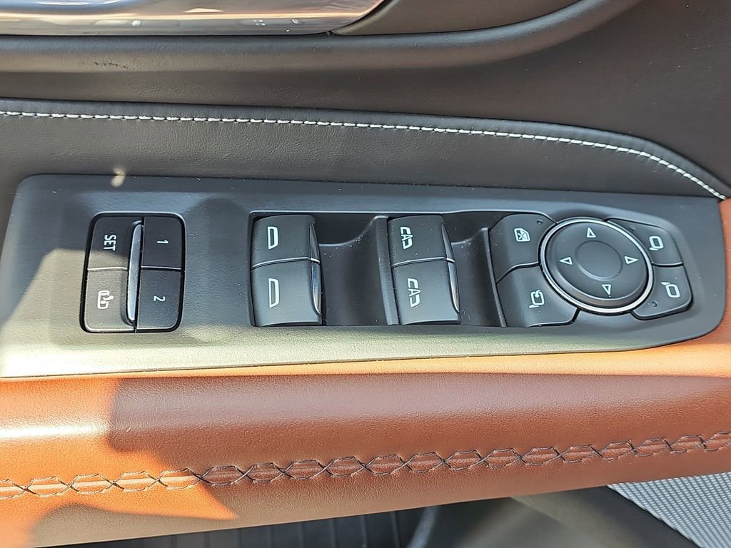 Used 2023 GMC Yukon XL Denali Ultimate image 34