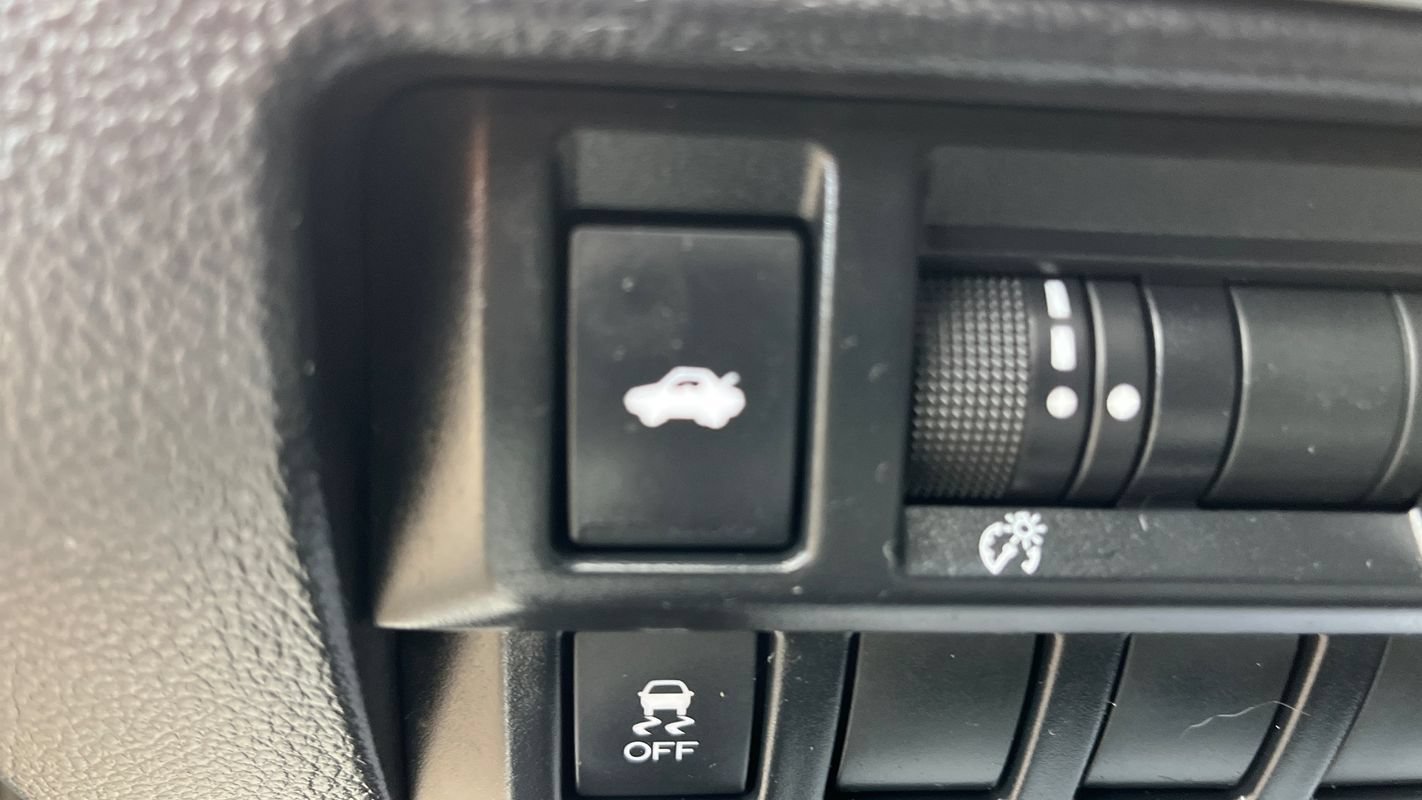 Used 2017 Subaru Legacy 2.5i Sport AWD/4WD image 24