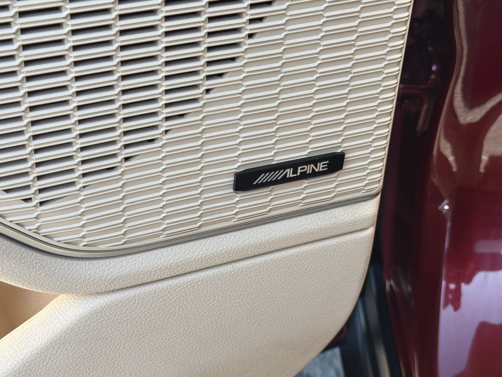 Used 2022 Jeep Grand Cherokee Limited AWD/4WD image 21