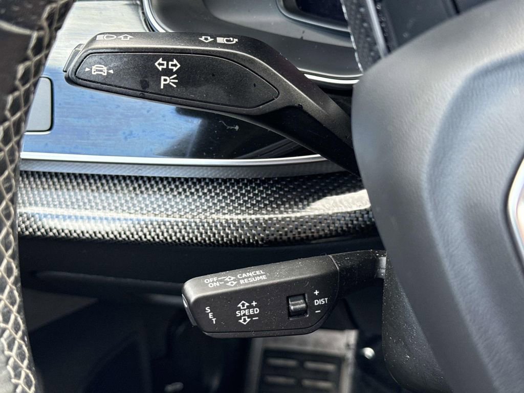 Used 2021 Audi SQ7 Premium Plus w/ Driver Assistance Package image 39