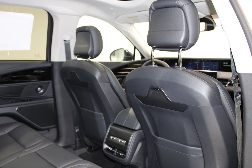 New 2026 Lincoln Nautilus Premier w/ Equipment Group 102A image 32