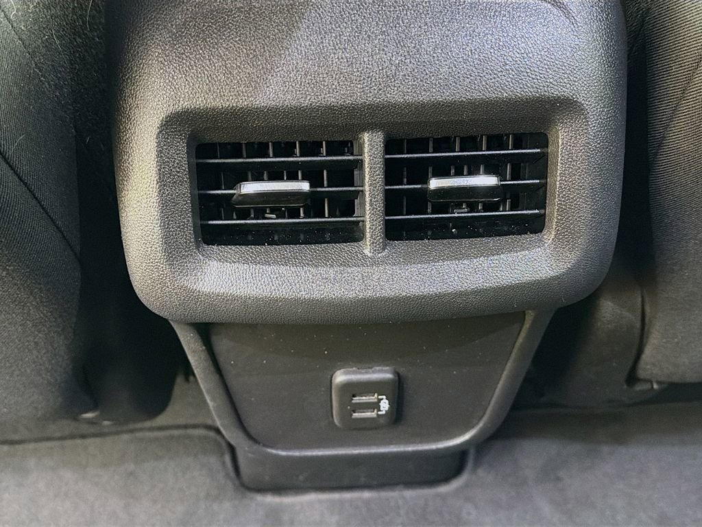 Used 2022 Chevrolet Equinox LT image 35