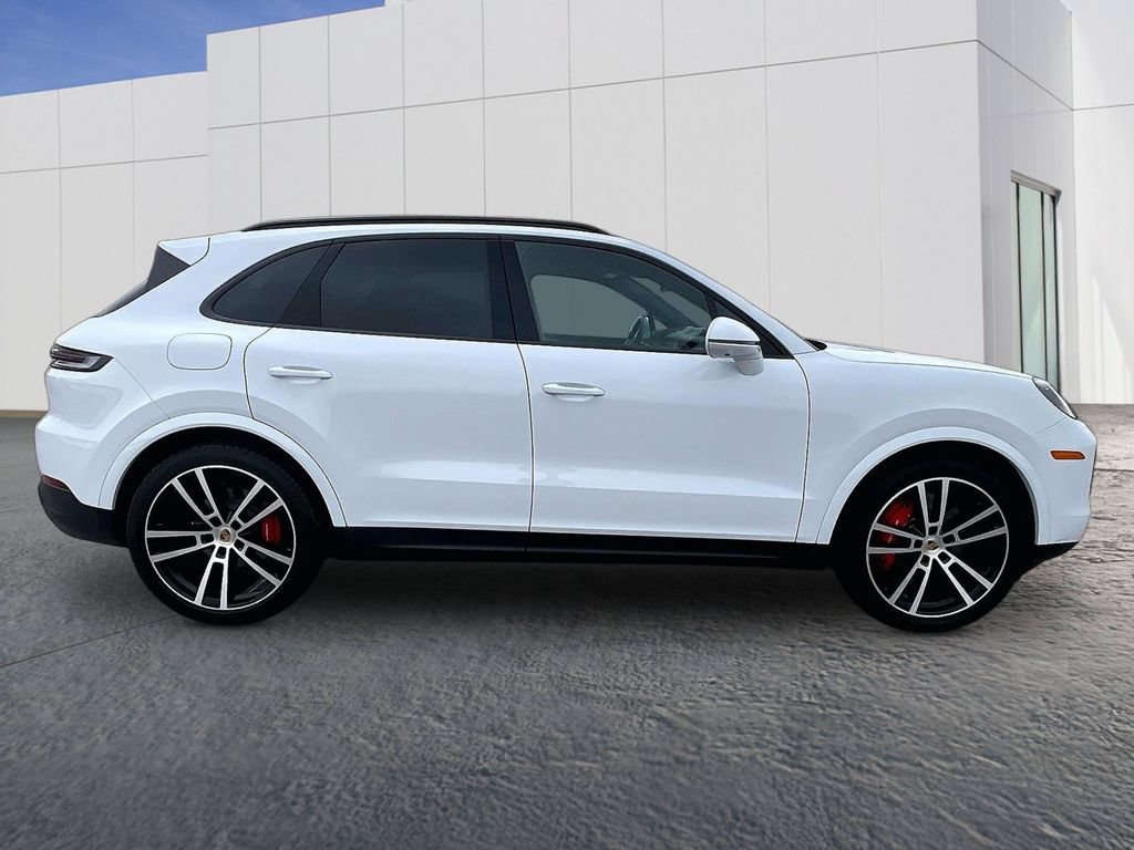Certified 2024 Porsche Cayenne S AWD/4WD image 8
