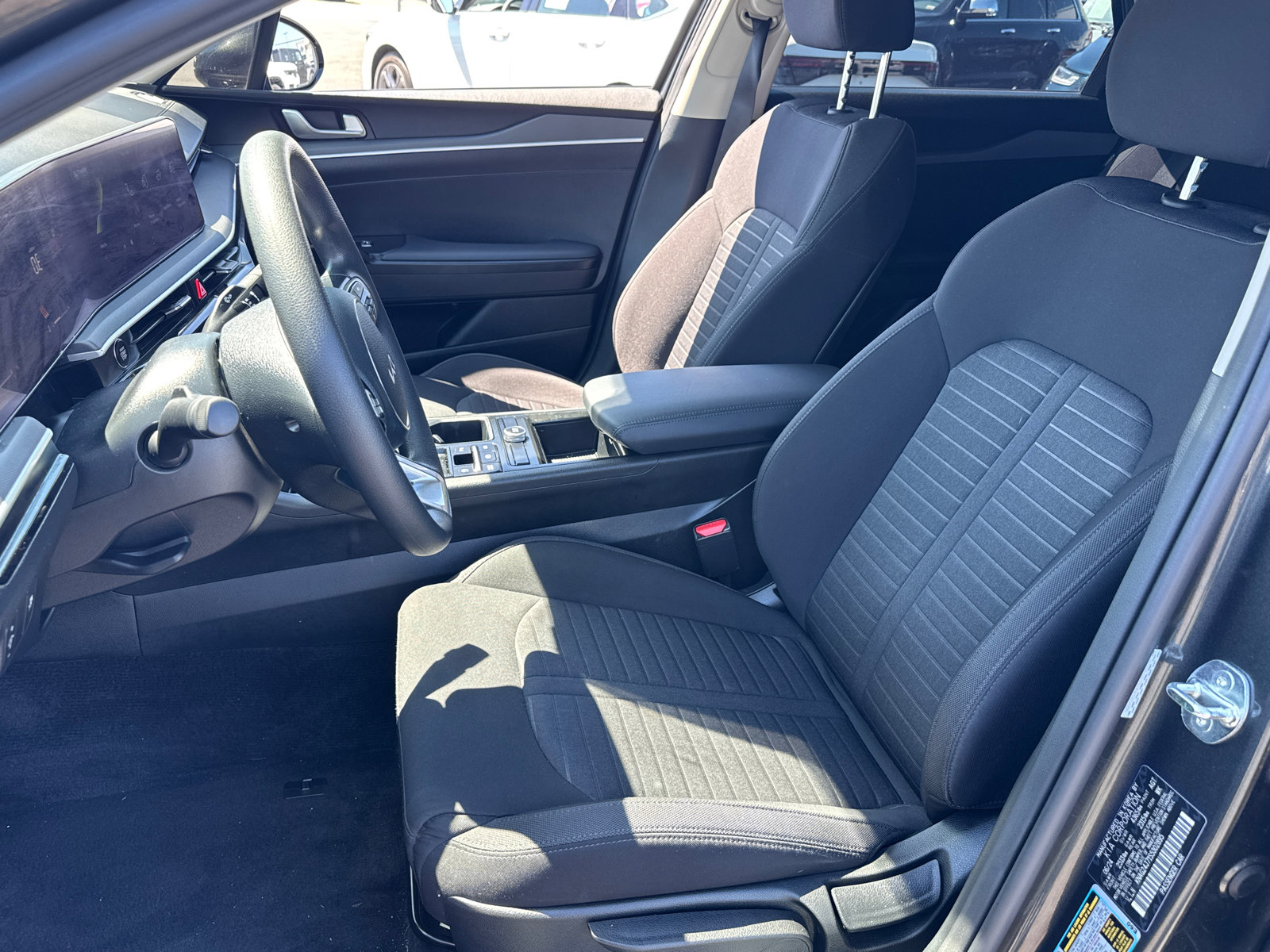 Used 2025 Kia K5 LXS image 9