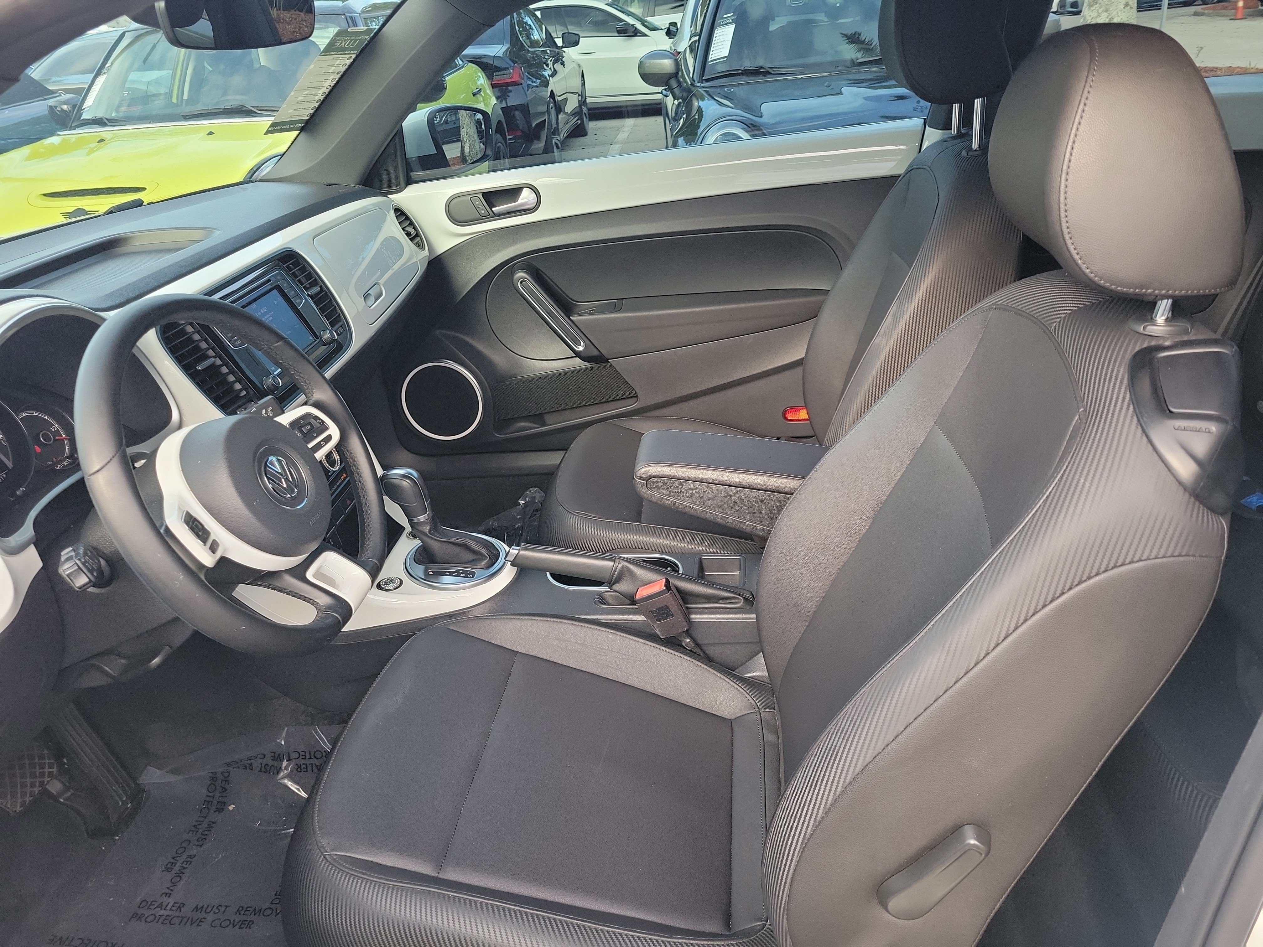 Used 2019 Volkswagen Beetle 2.0T SE FWD image 10
