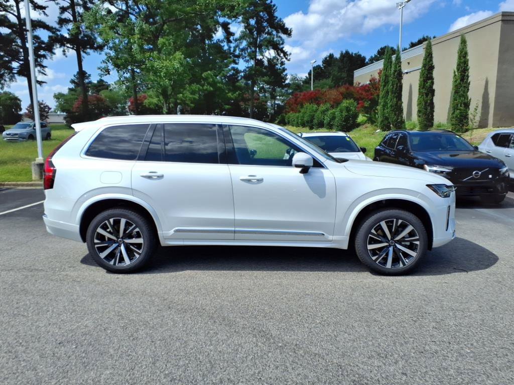 New 2026 Volvo XC90 B5 Core AWD/4WD image 2