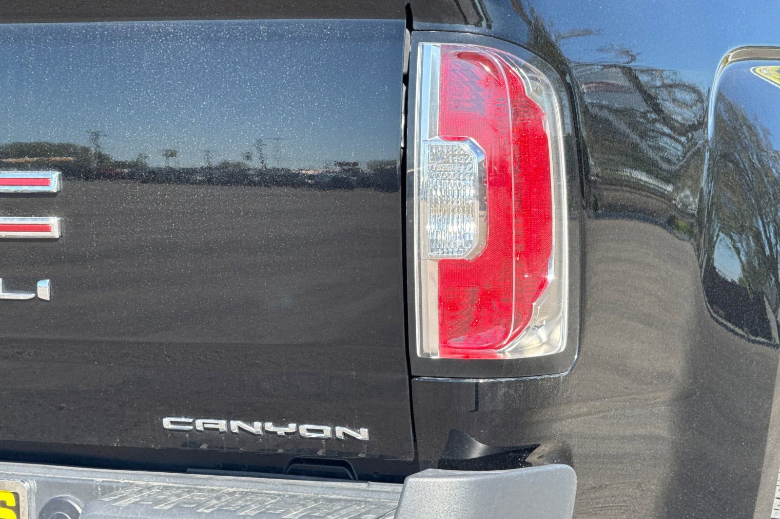 Used 2022 GMC Canyon Denali AWD/4WD image 25