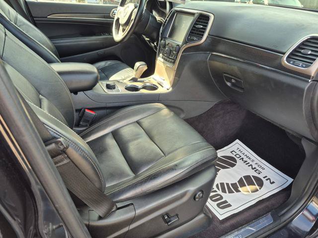 Used 2016 Jeep Grand Cherokee Limited AWD/4WD image 11