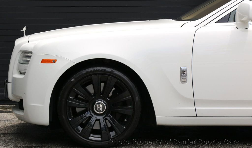 Used 2010 Rolls-Royce Ghost image 14