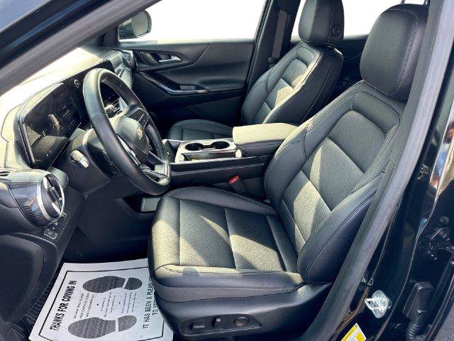 Used 2025 Chevrolet Equinox LT w/ Convenience Package II FWD image 13