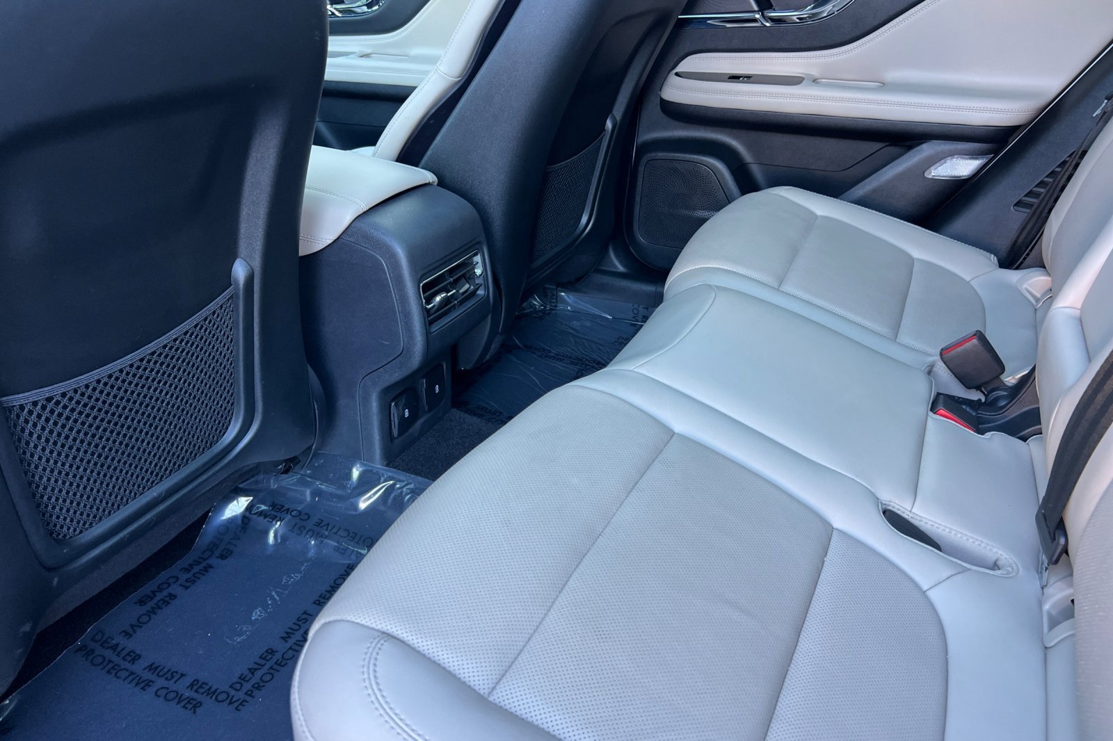 Used 2025 Lincoln Corsair Grand Touring w/ Equipment Group 301A image 12