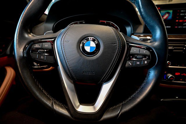 Used 2020 BMW 530i w/ Convenience Package image 31
