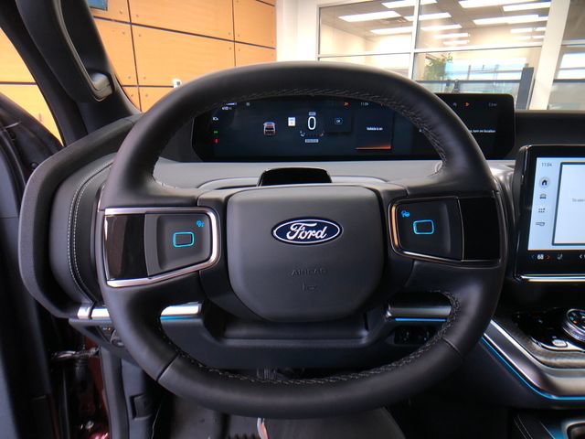 New 2027 Ford Expedition Platinum w/ Stealth Appearance Package AWD/4WD image 13