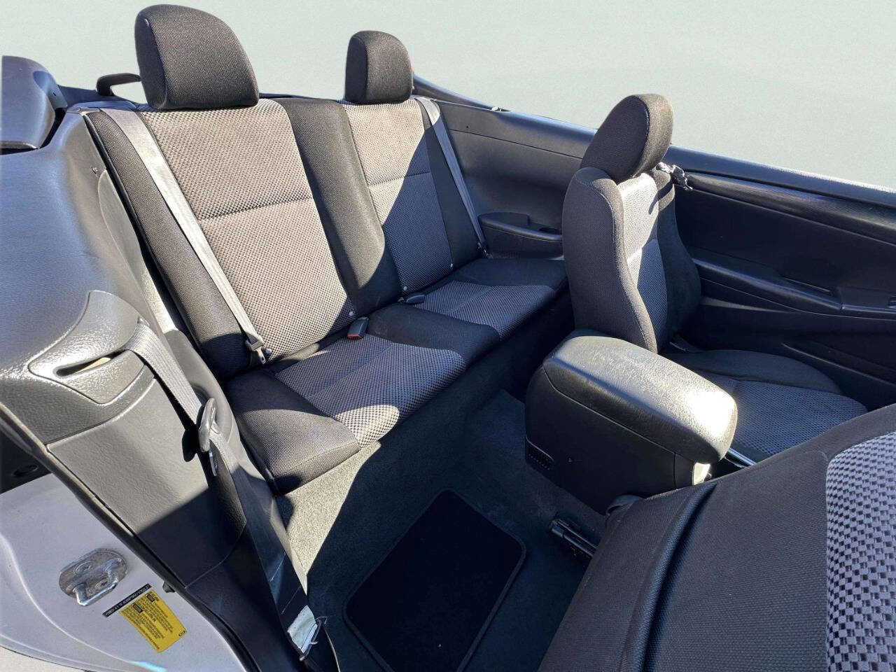 Used 2006 Toyota Solara SE image 25