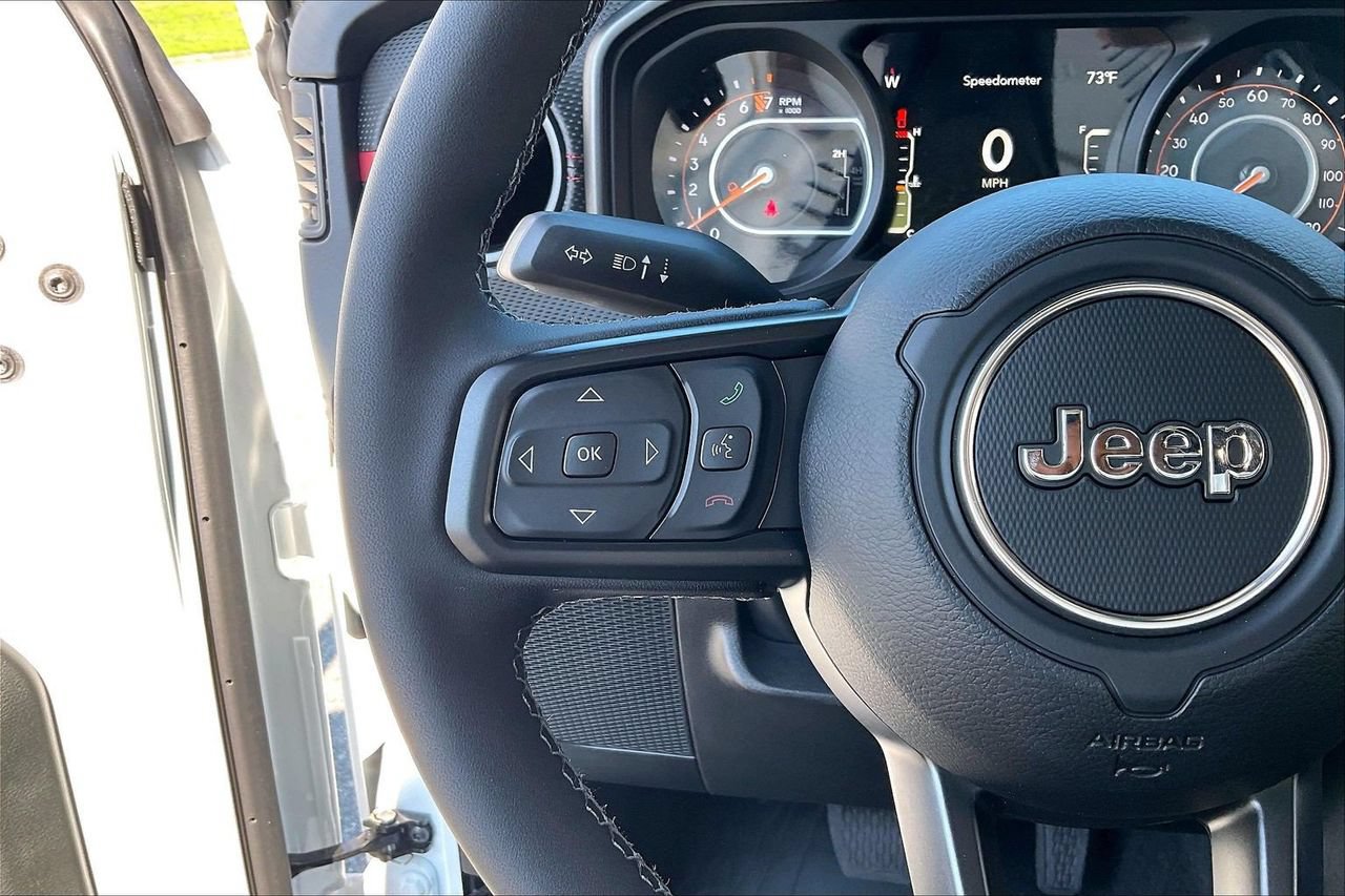 New 2026 Jeep Gladiator Rubicon AWD/4WD image 24