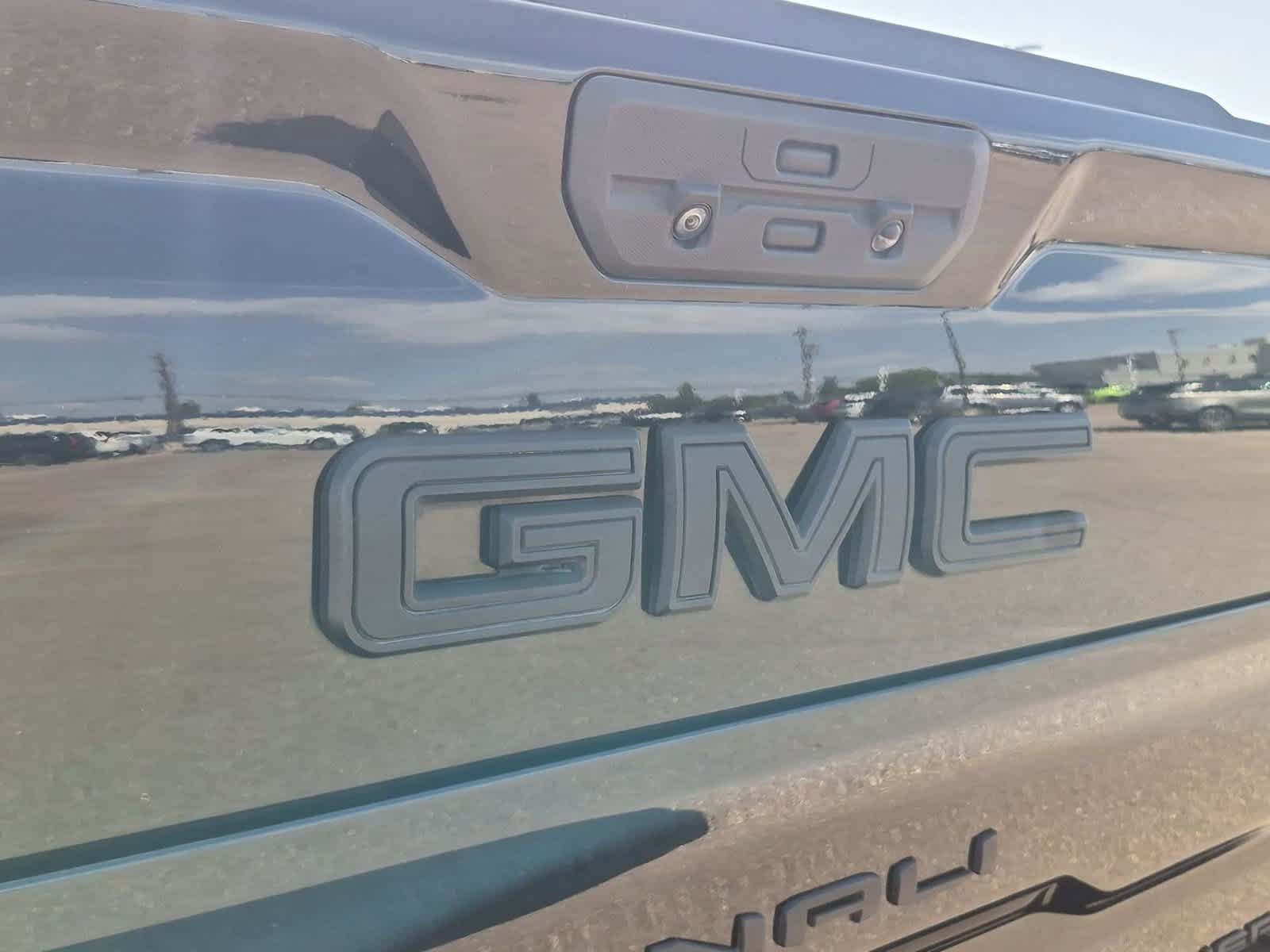 Used 2021 GMC Sierra 1500 Denali w/ Denali Ultimate Package AWD/4WD image 11