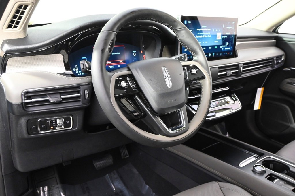 New 2026 Lincoln Corsair Reserve w/ Jet Appearance Package image 12