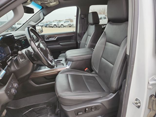 Certified 2024 Chevrolet Silverado 1500 RST w/ Redline Edition image 18