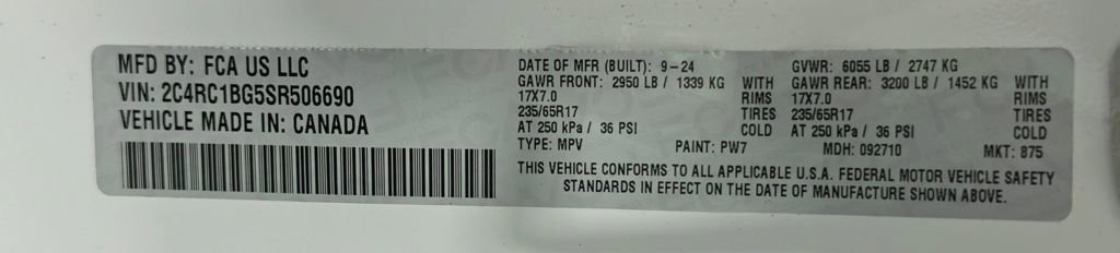 Used 2025 Chrysler Pacifica Select image 67