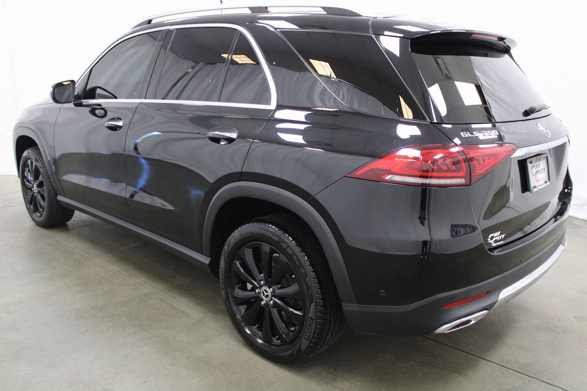 Used 2020 Mercedes-Benz GLE 350 4MATIC w/ Premium Package image 8