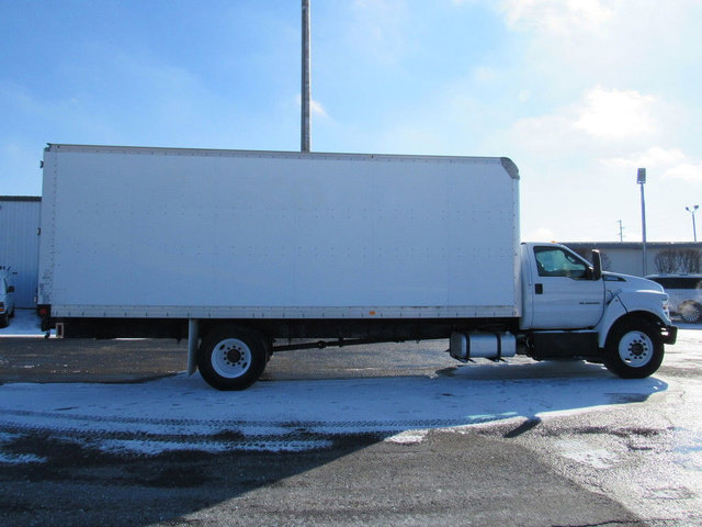 Used 2016 Ford F650 2WD Regular Cab Super Duty image 3