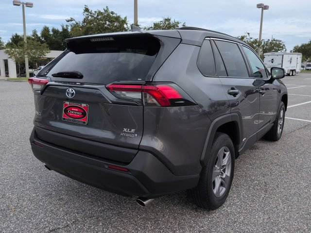 Certified 2022 Toyota RAV4 XLE w/ Convenience Package AWD/4WD image 4