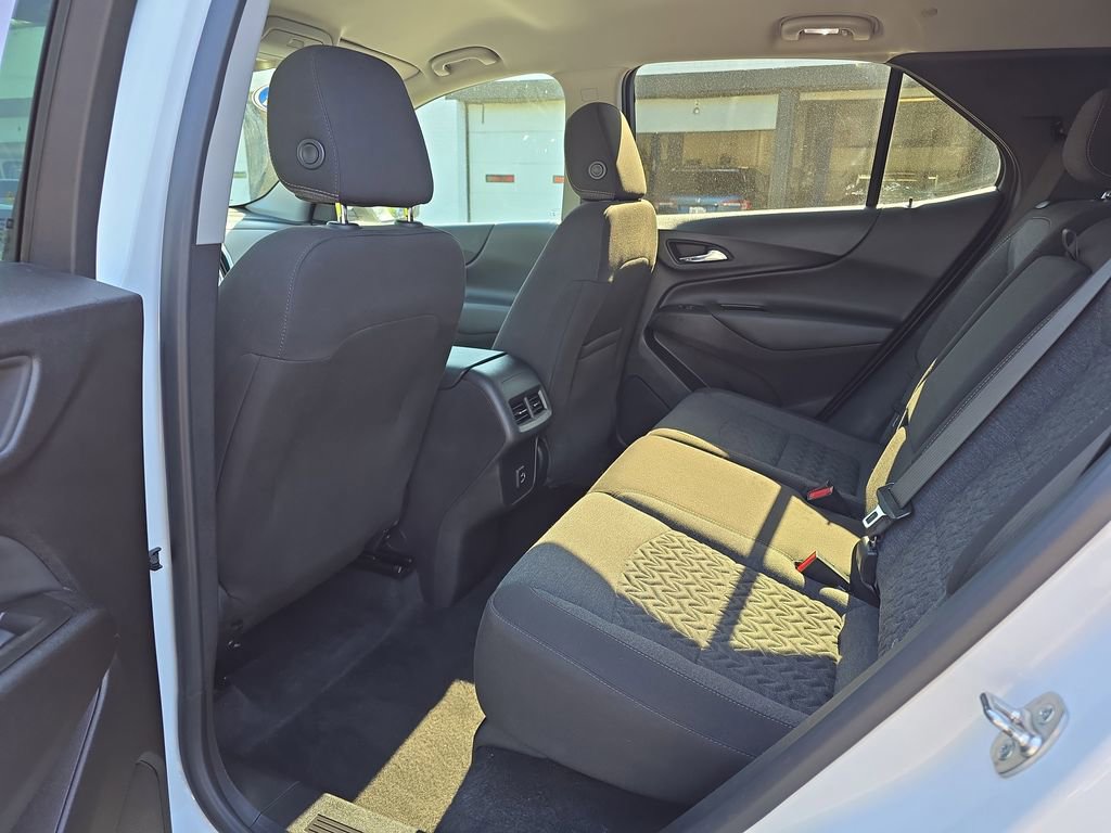 Used 2024 Chevrolet Equinox LT FWD image 24