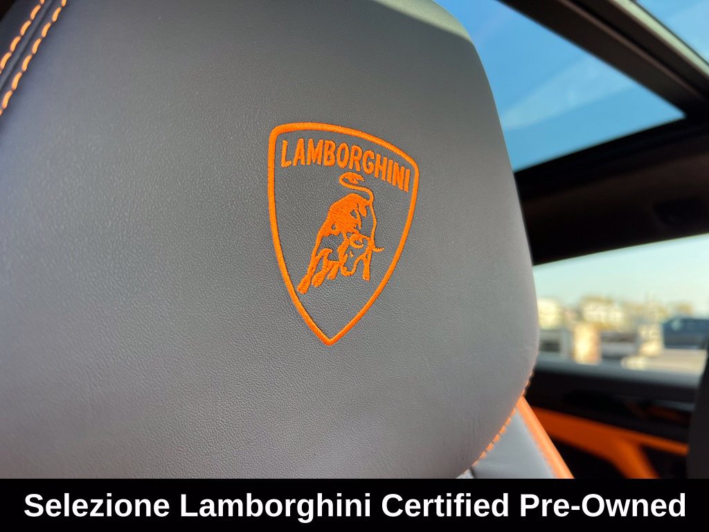 Used 2025 Lamborghini Urus SE AWD/4WD image 38