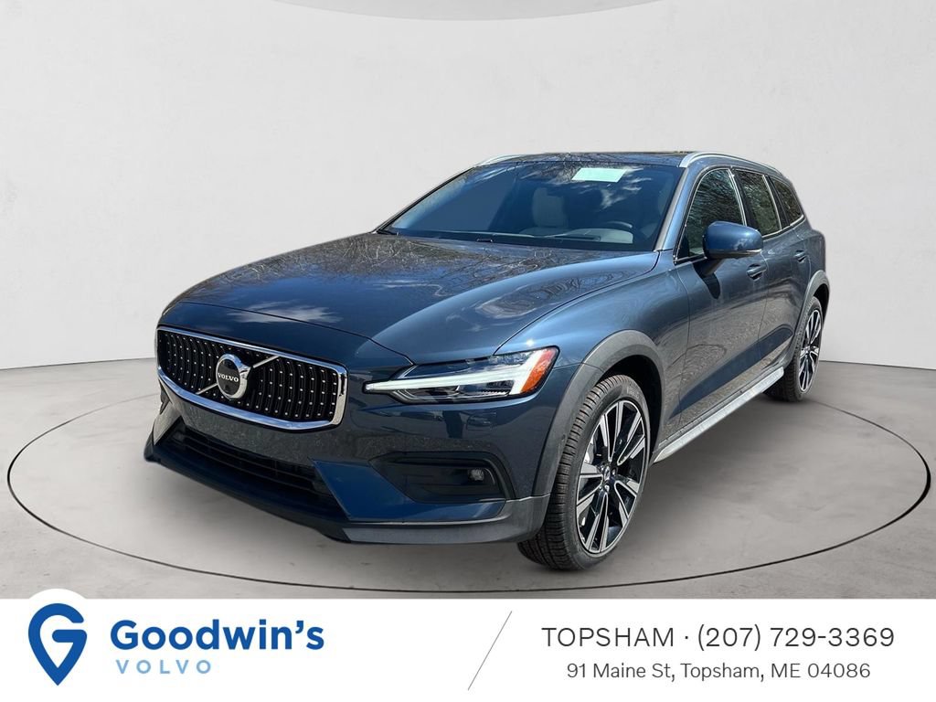 New 2026 Volvo V60 B5 Cross Country Ultra w/ Protection Package Premier
