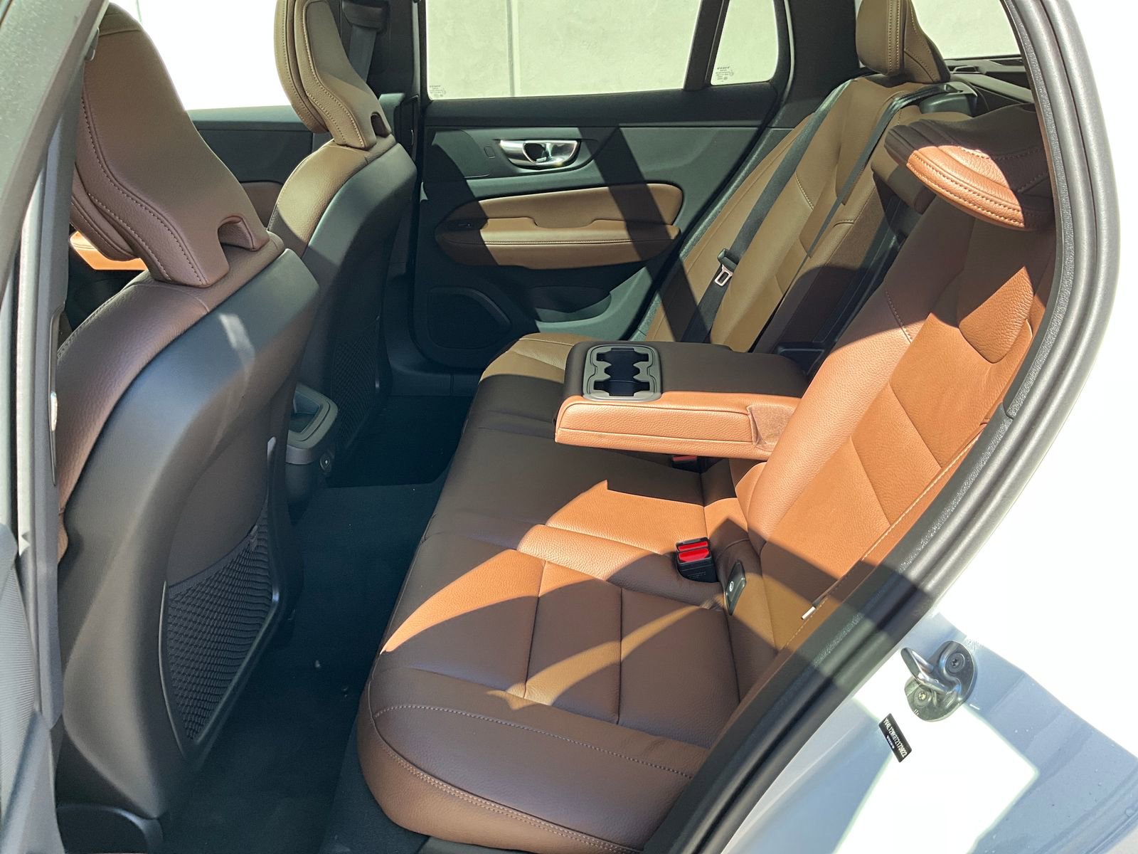 New 2026 Volvo V60 B5 Cross Country Plus w/ Climate Package image 28