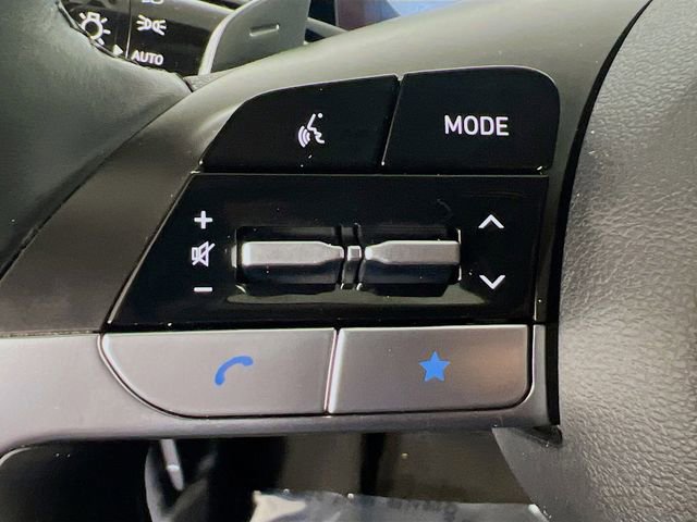 Used 2022 Hyundai Tucson Limited image 17