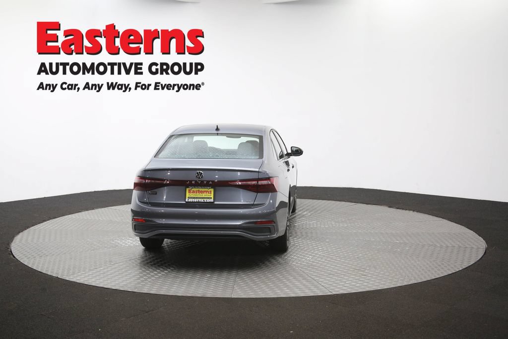 Used 2025 Volkswagen Jetta SE FWD image 37