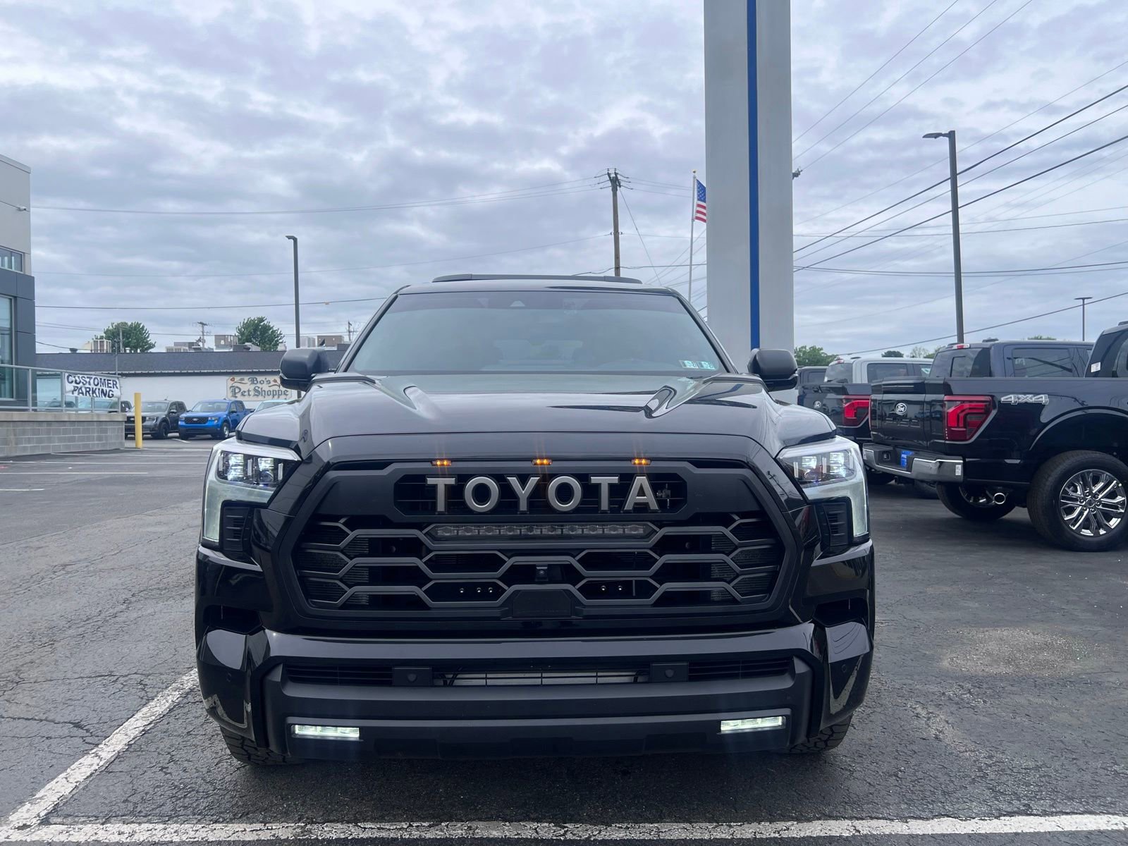 Used 2025 Toyota Sequoia TRD Pro w/ Tow Technology Package AWD/4WD image 3