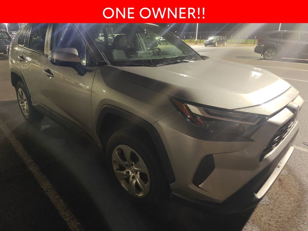 Used 2023 Toyota RAV4 LE image 3