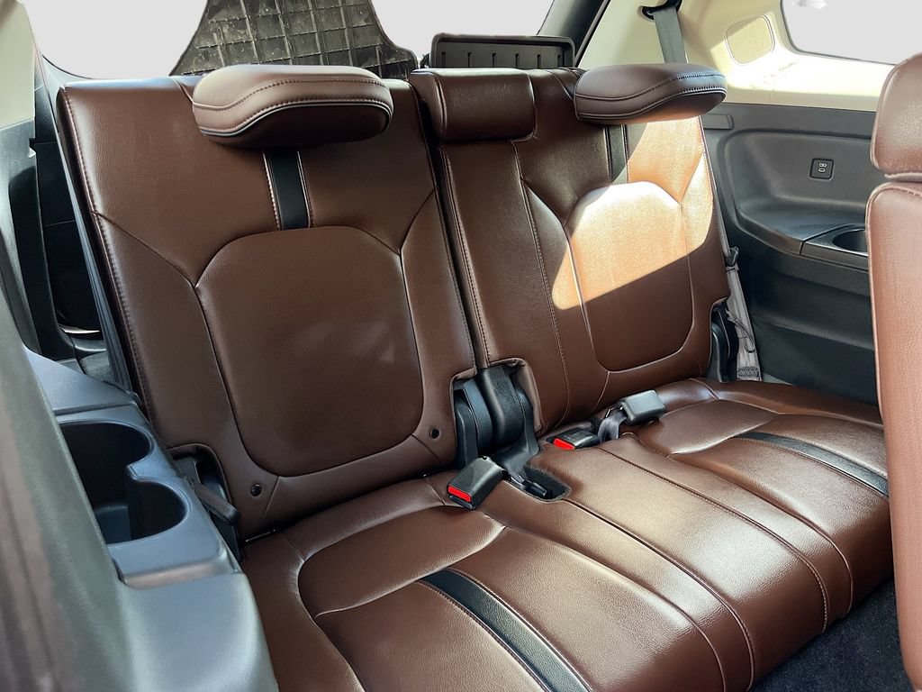 Used 2025 Honda Pilot Elite image 29