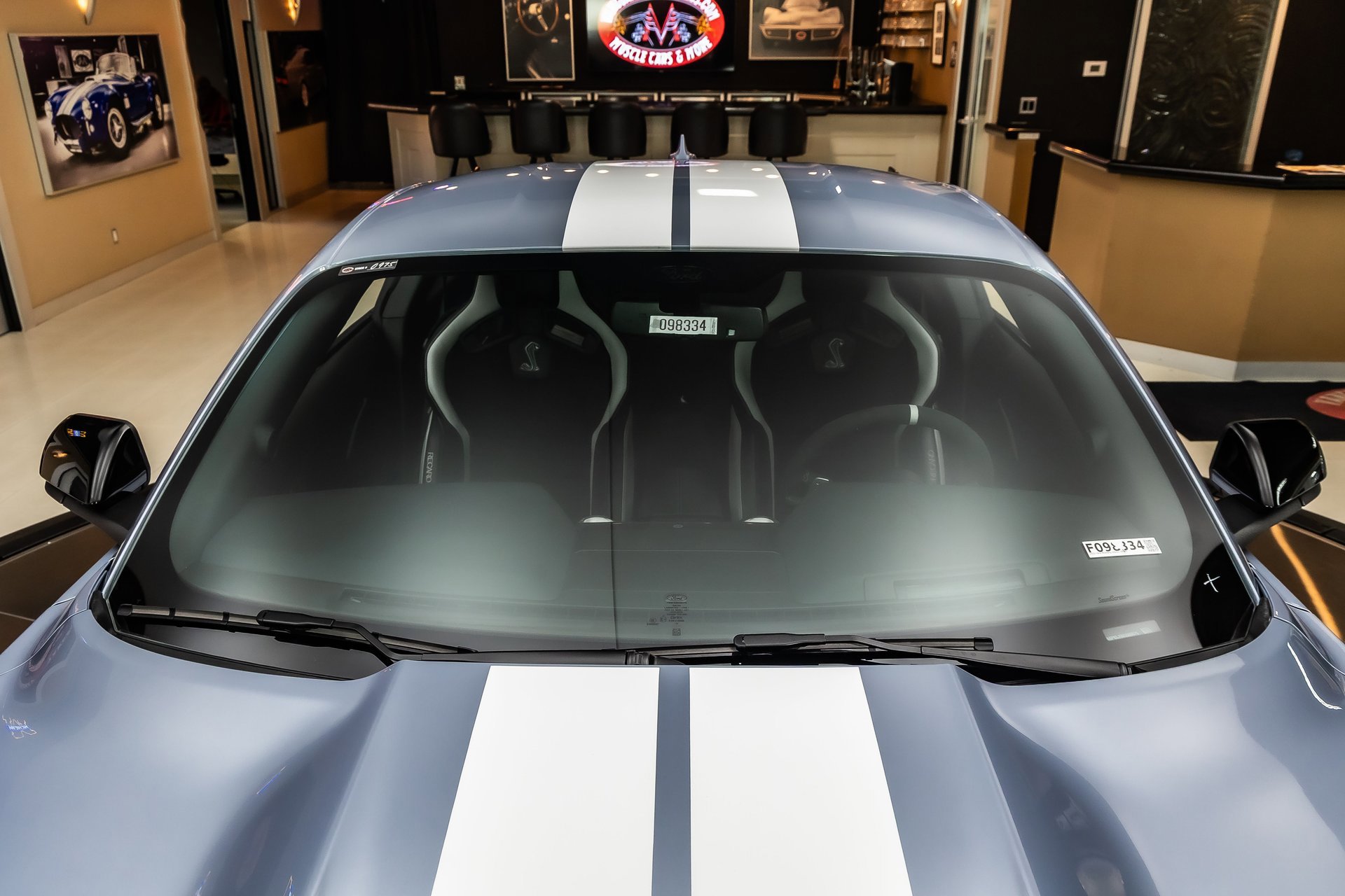 Used 2022 Ford Mustang Shelby GT500 w/ Carbon Fiber Track Pack RWD image 26