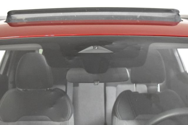 Certified 2025 Nissan Kicks SV w/ SV Premium Package AWD/4WD image 34