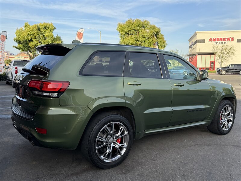 Used 2020 Jeep Grand Cherokee SRT AWD/4WD image 21