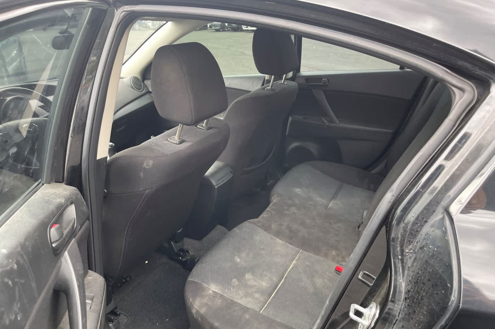 Used 2011 MAZDA MAZDA3 i Sport FWD image 10