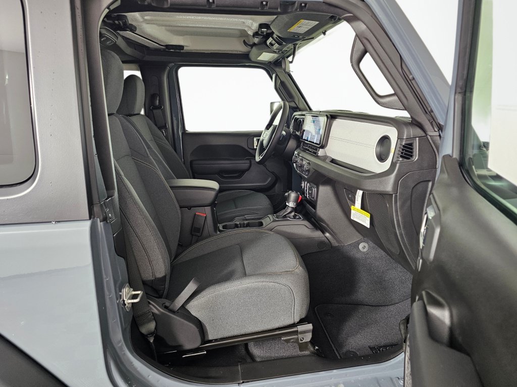 New 2026 Jeep Wrangler Sport AWD/4WD image 32