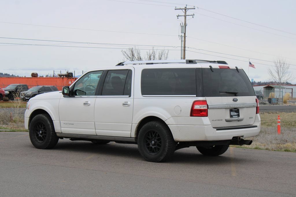 Used 2017 Ford Expedition EL Platinum AWD/4WD image 4