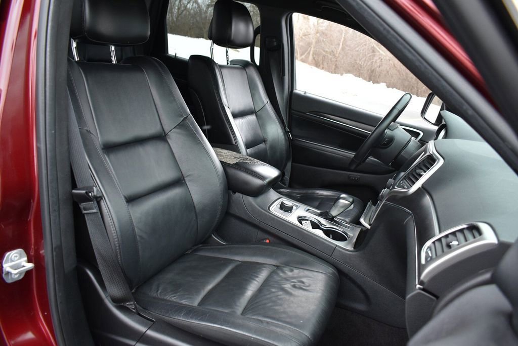 Used 2018 Jeep Grand Cherokee Limited w/ Mopar Chrome Edition Group image 29