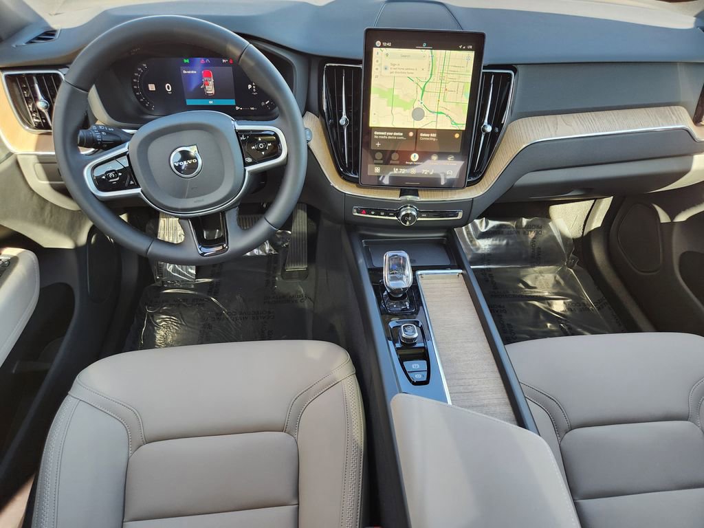 New 2026 Volvo XC60 B5 Plus w/ Protection Package Premier image 16