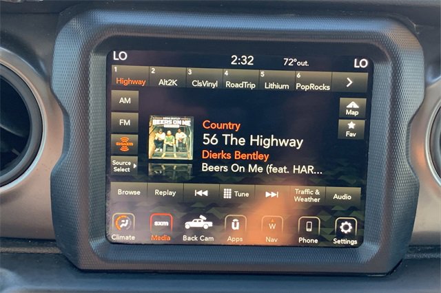 Certified 2022 Jeep Gladiator Willys image 47