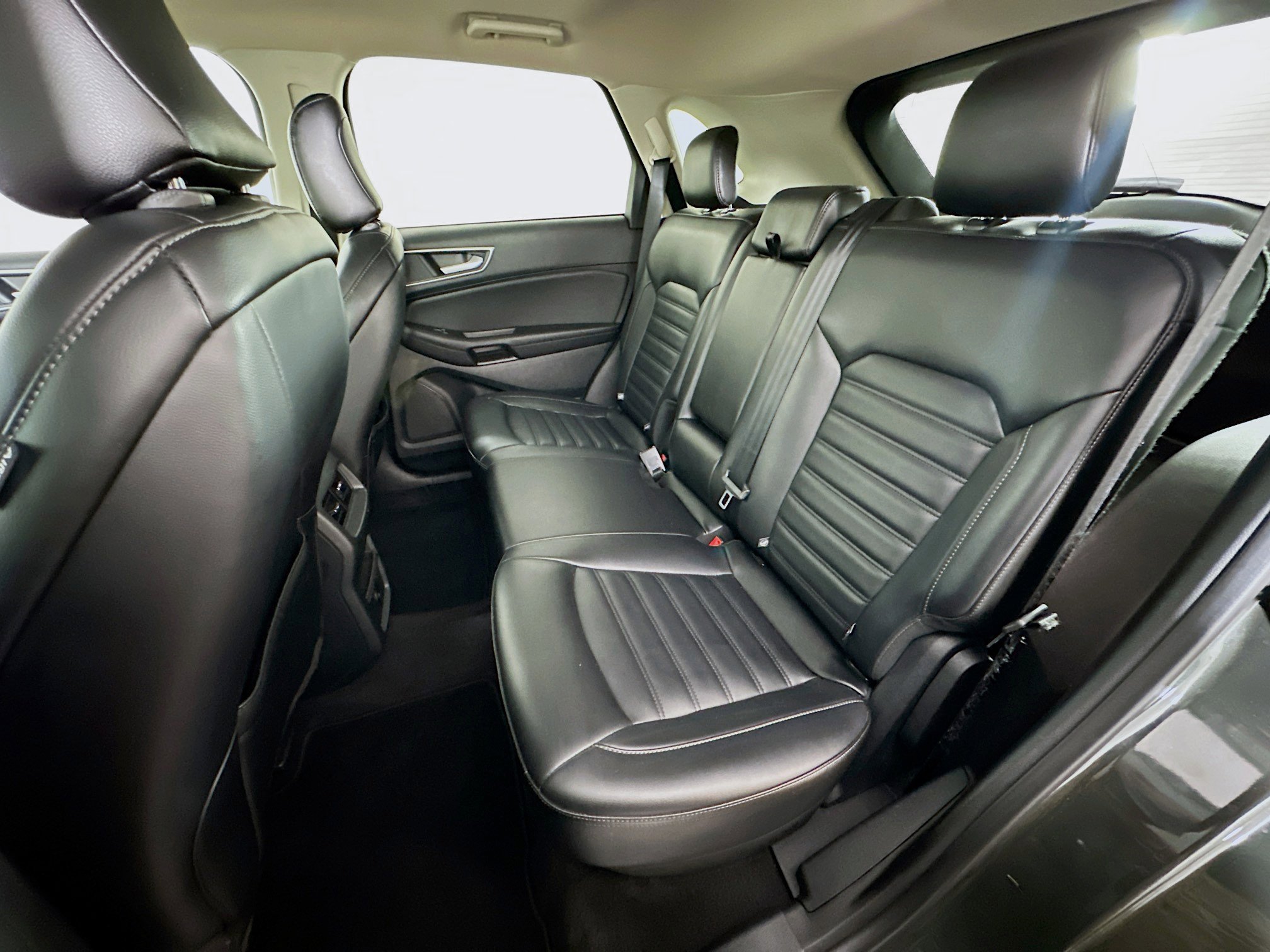 Used 2024 Ford Edge SEL image 26