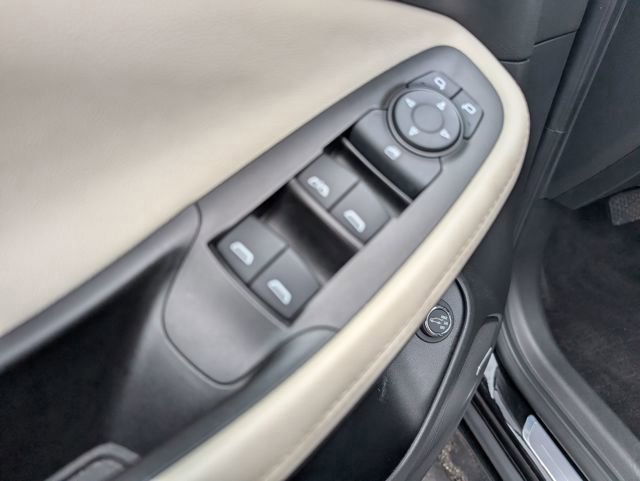 Used 2024 Buick Encore GX Avenir w/ Avenir Technology Package image 15