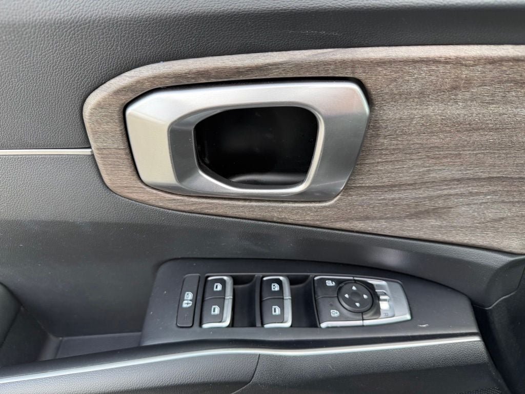 Used 2022 Kia Sorento S w/ Panoramic Sunroof Package AWD/4WD image 22