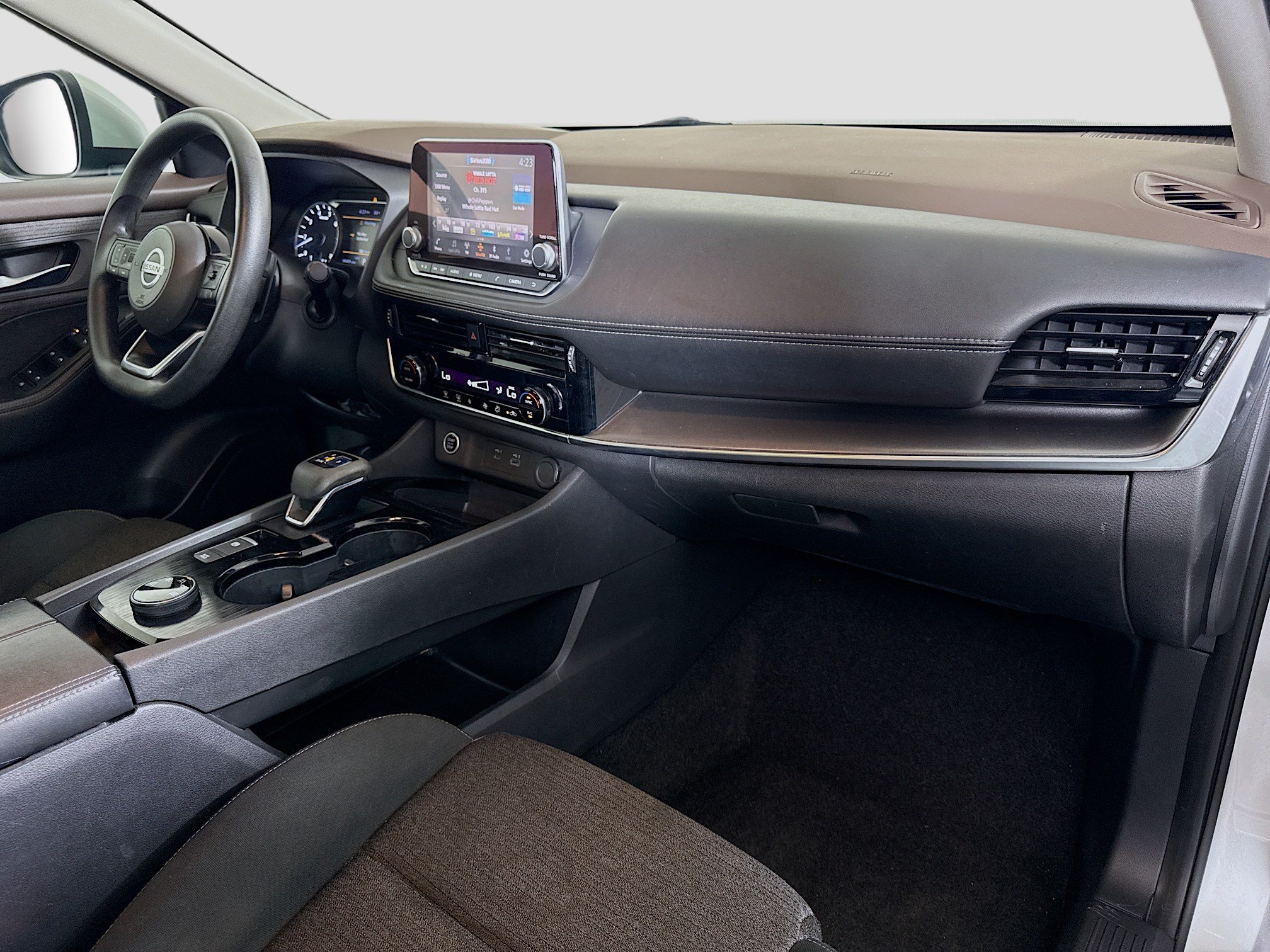 Used 2021 Nissan Rogue SV AWD/4WD image 30