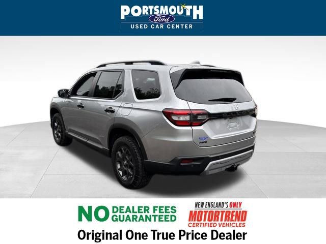 Used 2025 Honda Pilot TrailSport image 29