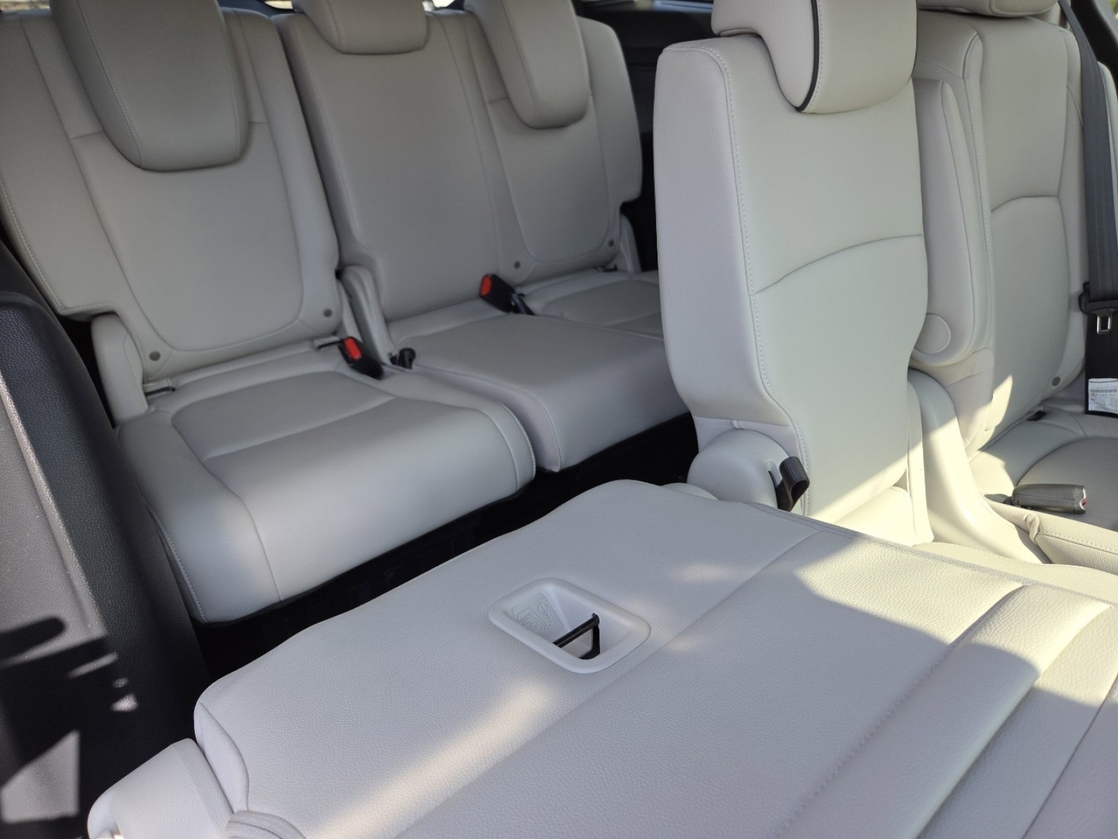Certified 2025 Honda Odyssey EX-L image 25